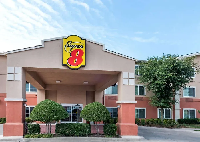 Super 8 By Wyndham Worth North Hotel