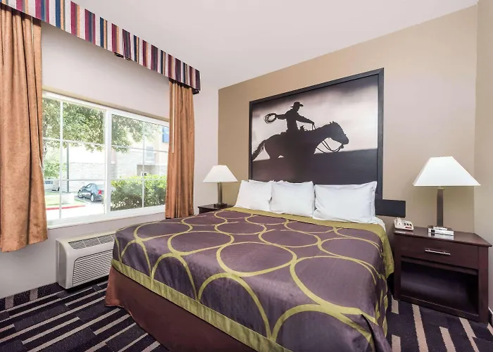 Hotel Super 8 By Wyndham Worth North
