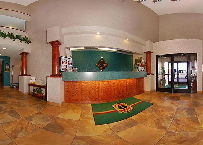 Super 8 By Wyndham Worth North Hotel