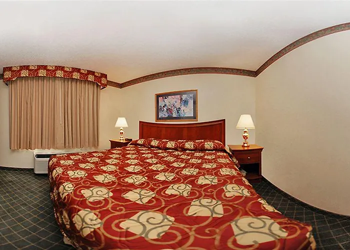 Super 8 By Wyndham Worth North